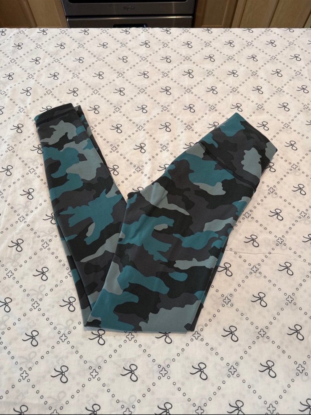Lululemon Blue Camo Align Leggings size 4